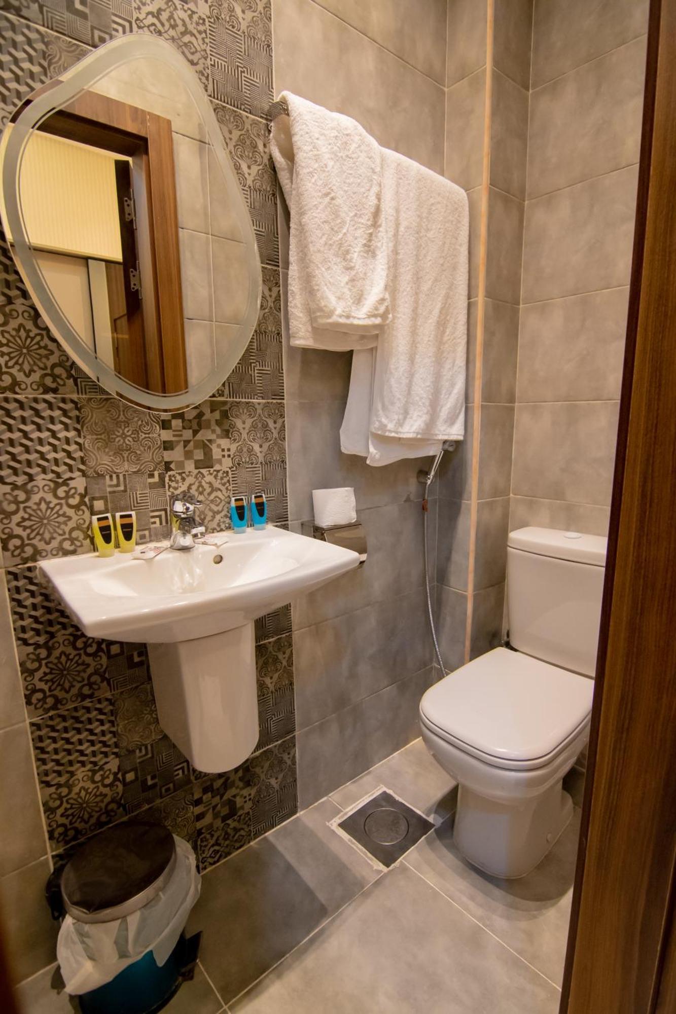 Egyptian Night Hostel Кайро Екстериор снимка